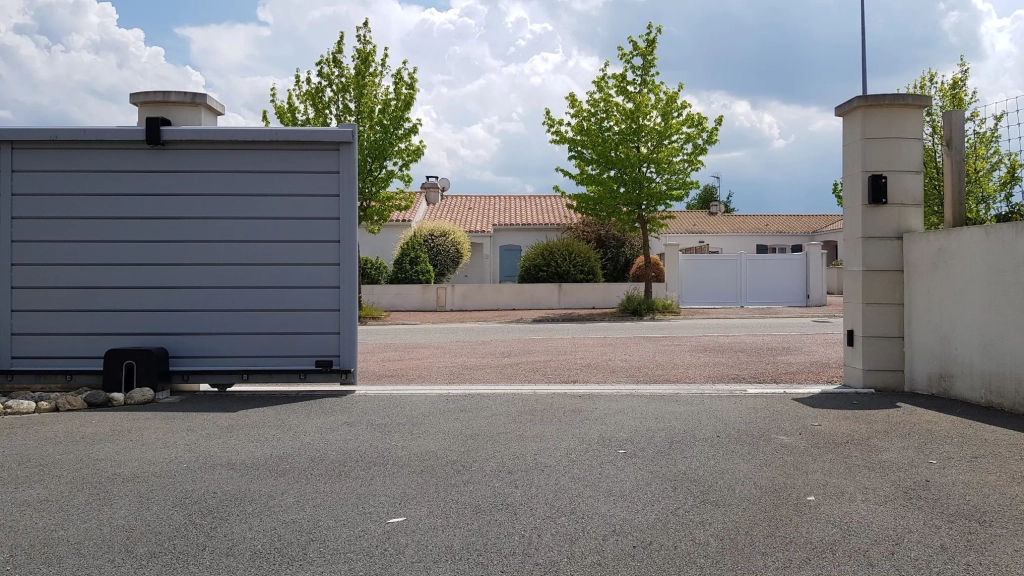 Motorisation de portail coulissant à Podensac